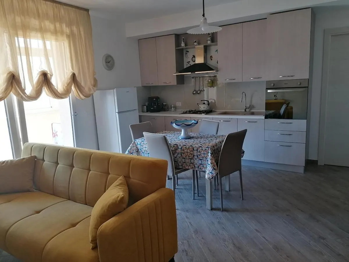Casa Valencia Daire Terrasini