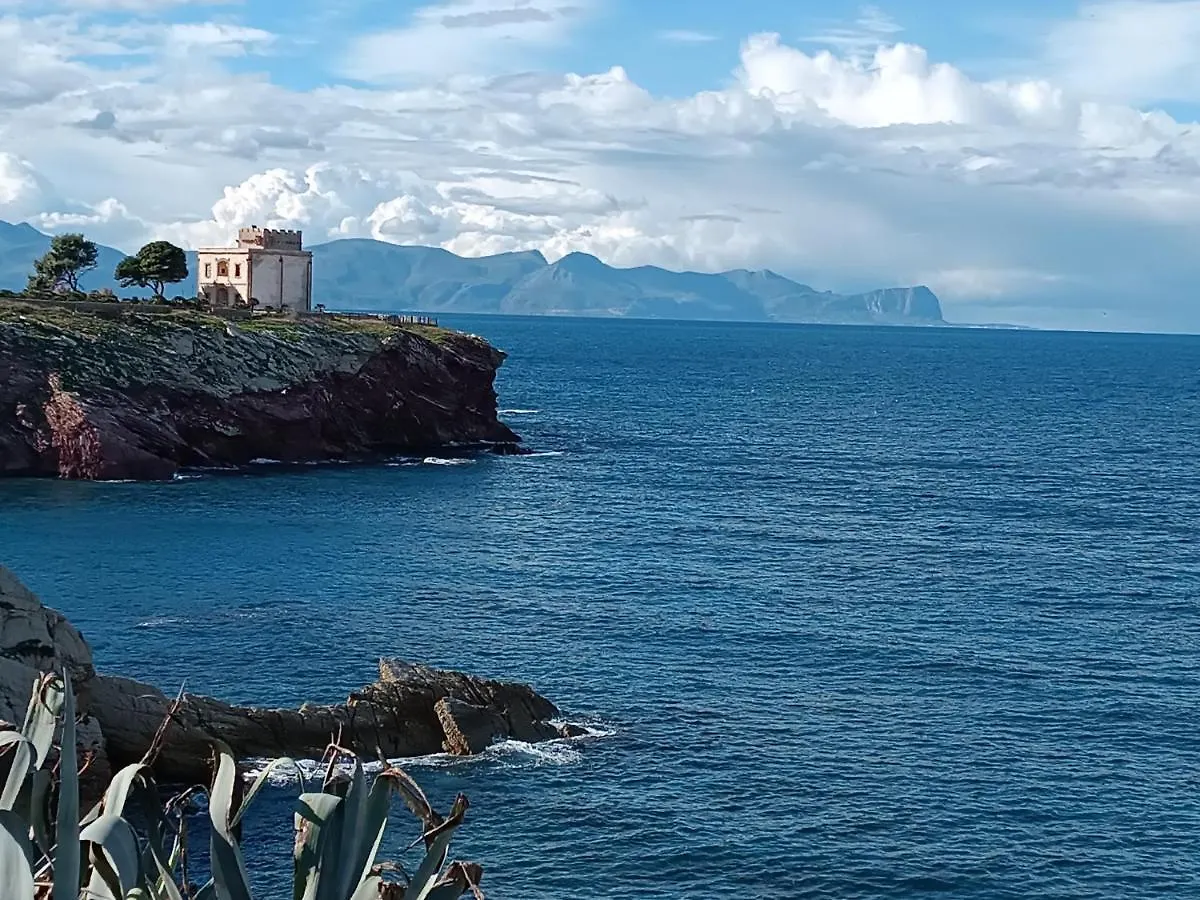 Casa Valencia Apartment Terrasini Italy